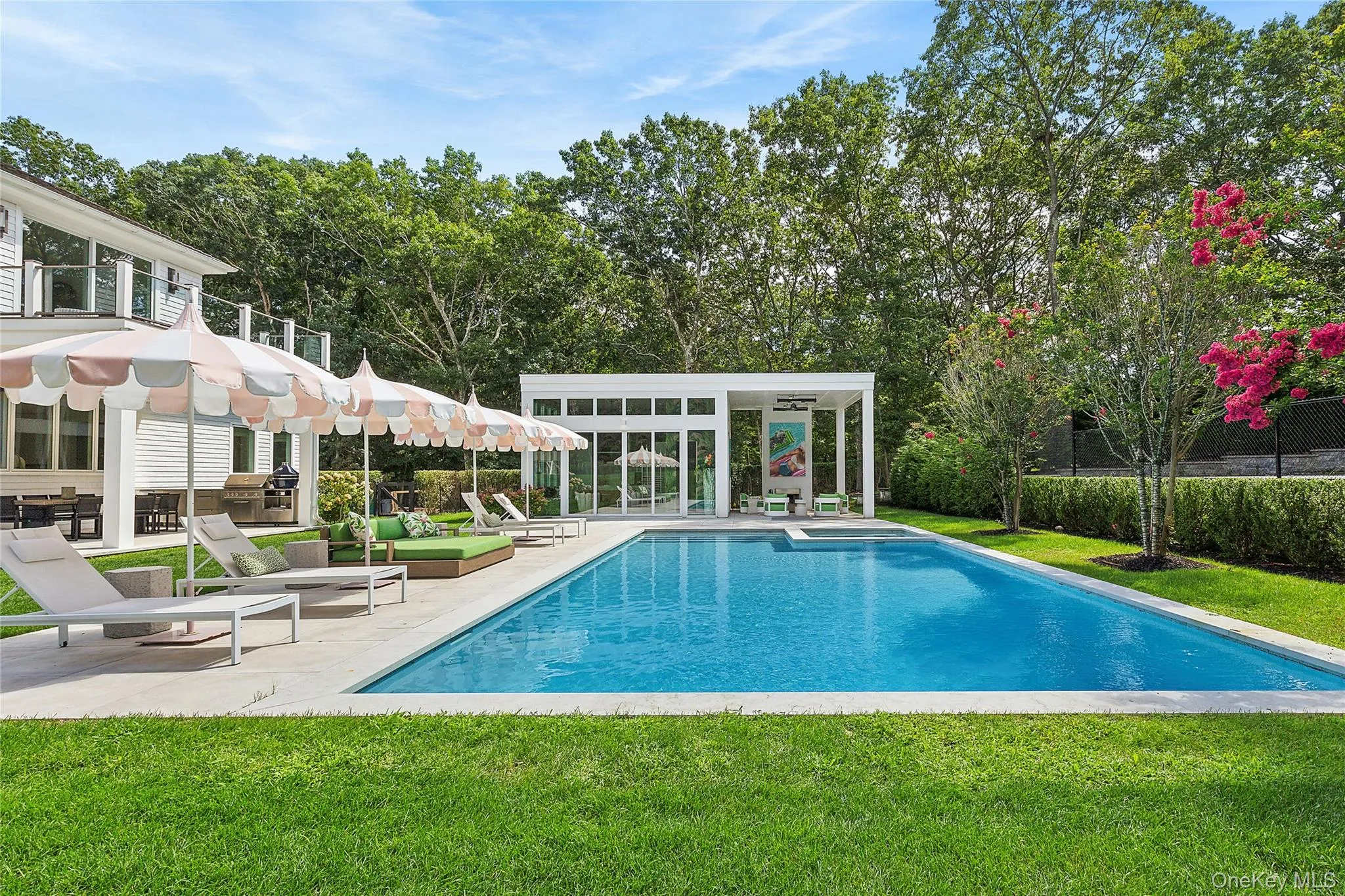Palm Beach/Miami Chic Backyard Pool House Palm Beach/Miami Chic Backyard Pool House