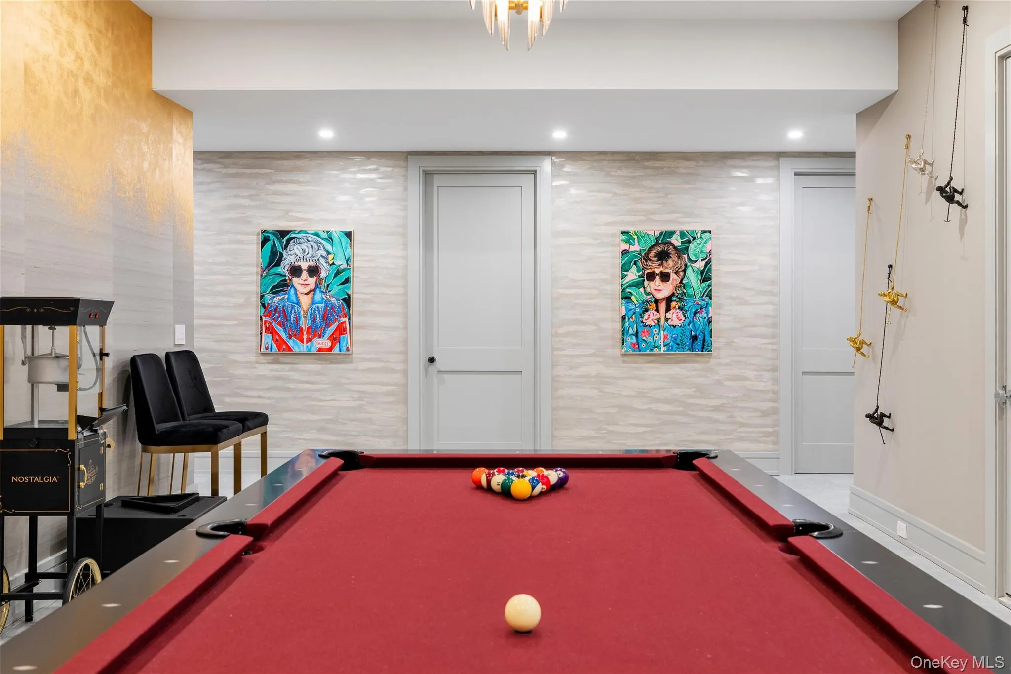 Recreation room Recreation room