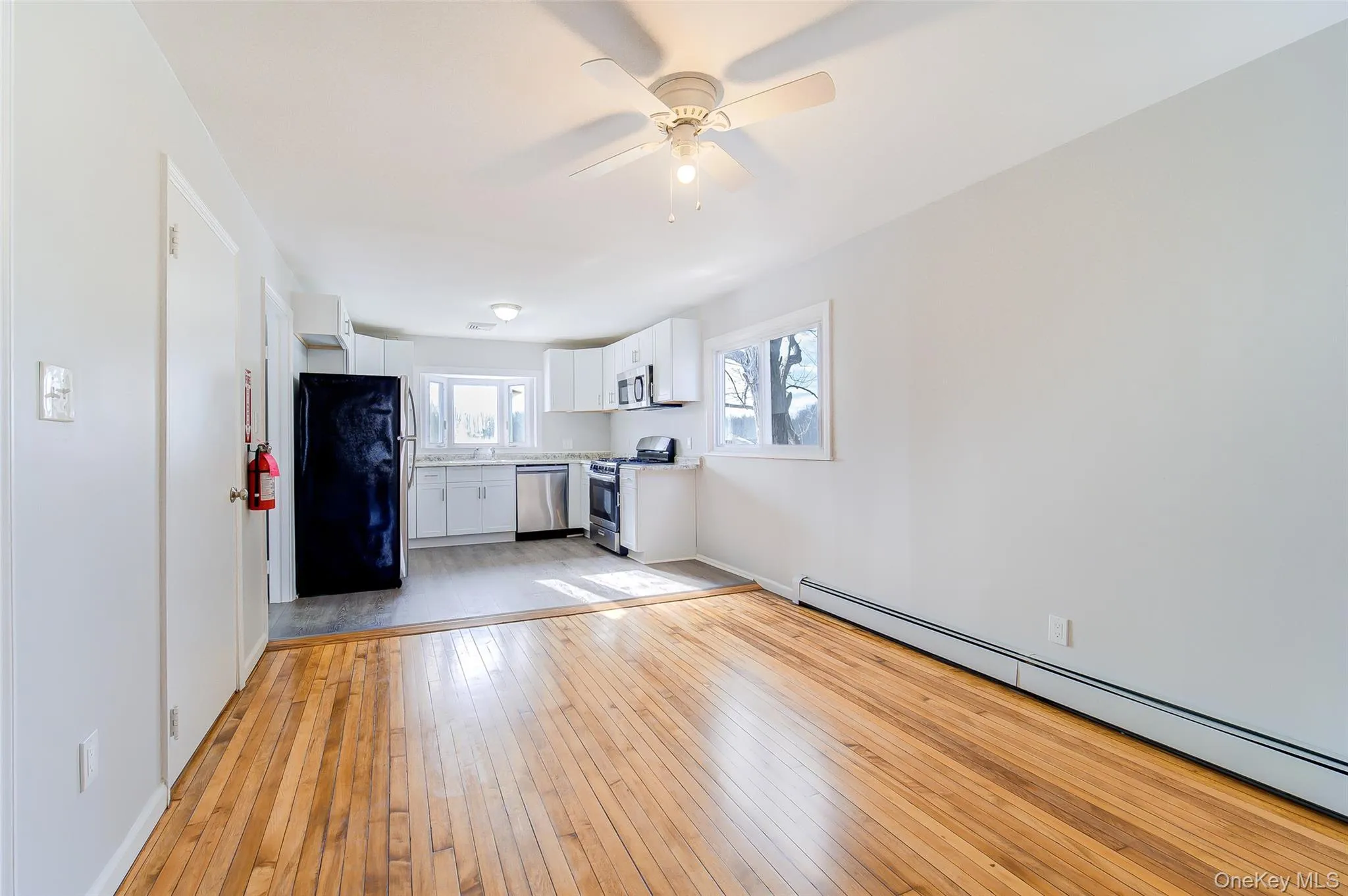 Kitchen with eat-in area. Kitchen with eat-in area.