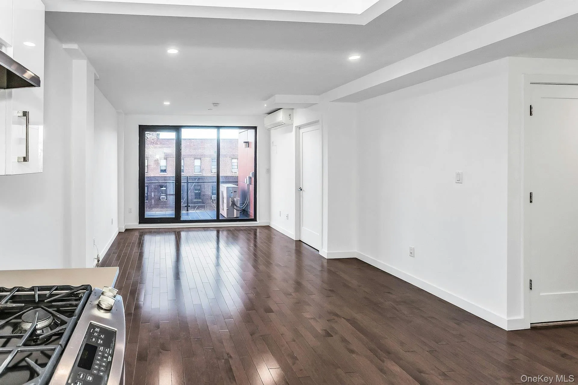 43-12 214th Place, New York, NY, 2 Bedrooms Bedrooms, 5 Rooms Rooms,2 BathroomsBathrooms,Residential,For Rent,214th,0,950373 43-12 214th Place, New York, NY, 2 Bedrooms Bedrooms, 5 Rooms Rooms,2 BathroomsBathrooms,Residential,For Rent,214th,0,950373