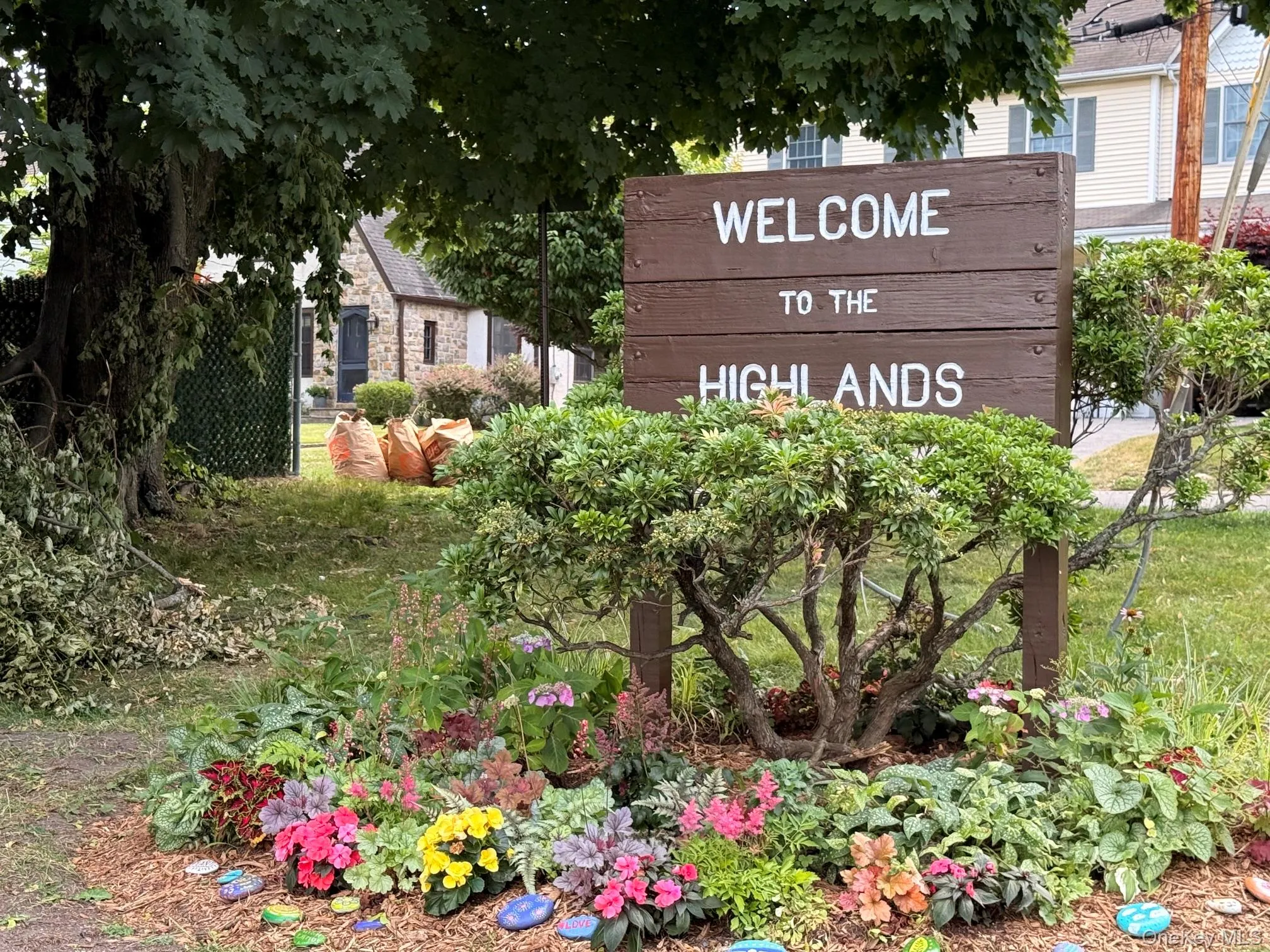 Welcome to The Highlands! Welcome to The Highlands!