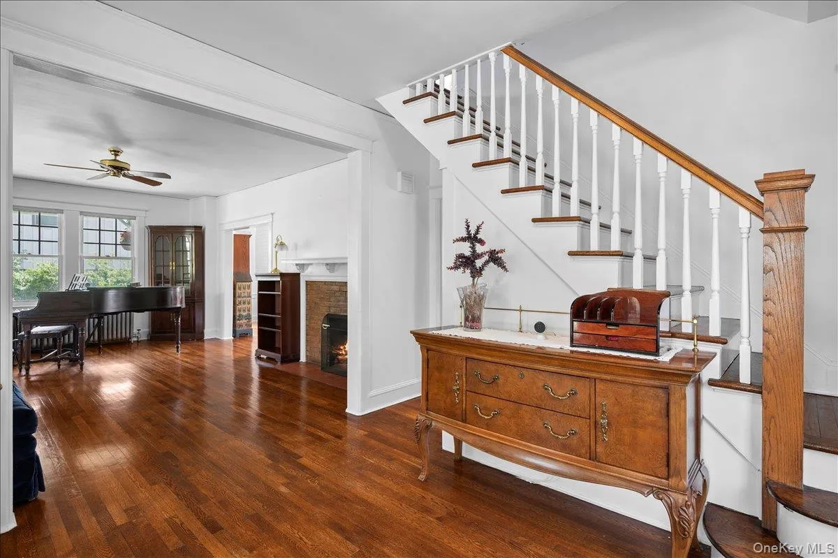 126 Greenridge Avenue, White Plains, NY, 6 Bedrooms Bedrooms, 9 Rooms Rooms,2 BathroomsBathrooms,Residential,For Rent,Greenridge,0,950391 126 Greenridge Avenue, White Plains, NY, 6 Bedrooms Bedrooms, 9 Rooms Rooms,2 BathroomsBathrooms,Residential,For Rent,Greenridge,0,950391