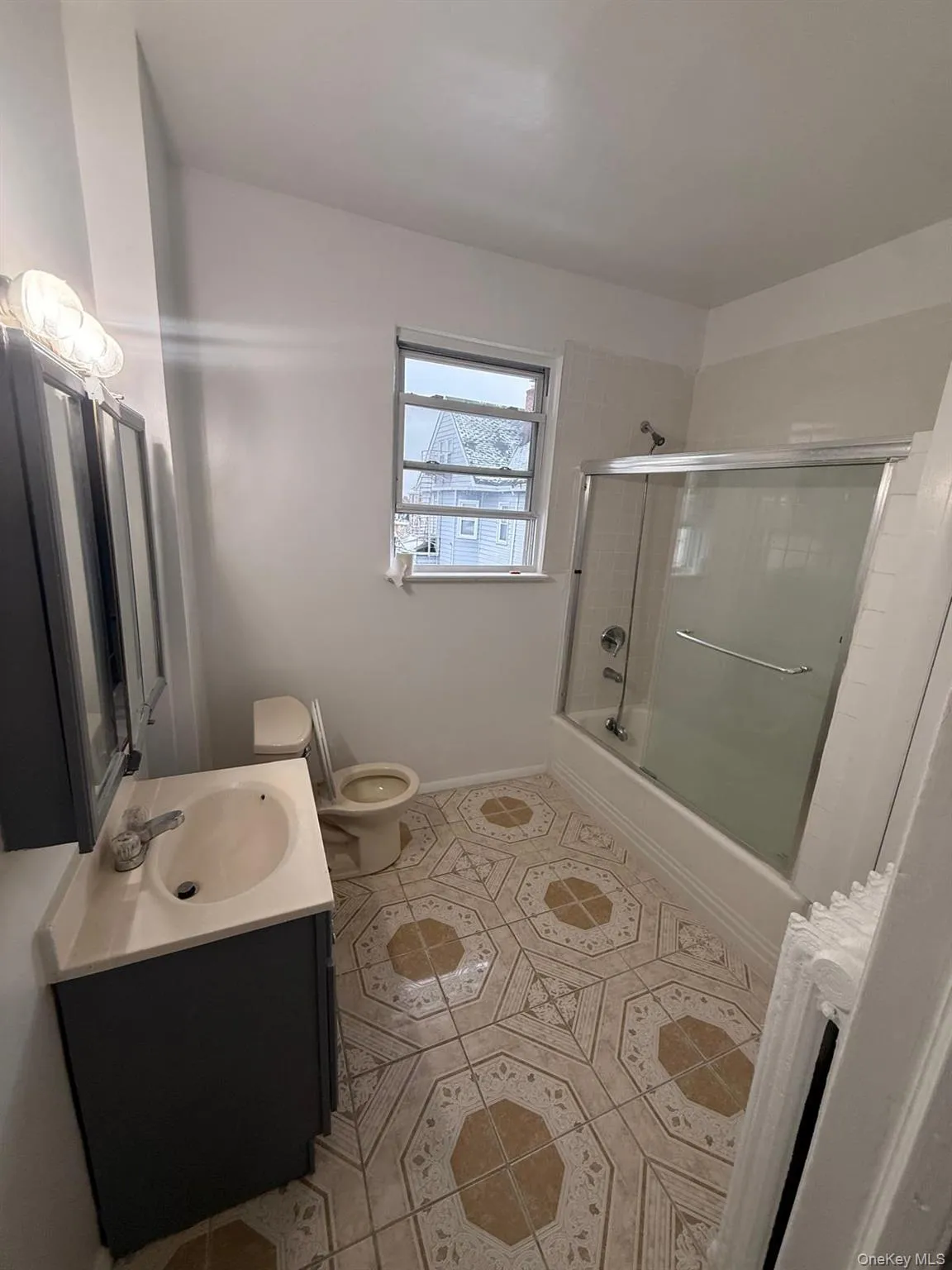 16 Wallace Avenue, Mount Vernon, NY, 3 Bedrooms Bedrooms, 4 Rooms Rooms,1 BathroomBathrooms,Residential Lease,Idx,Wallace,0,950431 16 Wallace Avenue, Mount Vernon, NY, 3 Bedrooms Bedrooms, 4 Rooms Rooms,1 BathroomBathrooms,Residential Lease,Idx,Wallace,0,950431