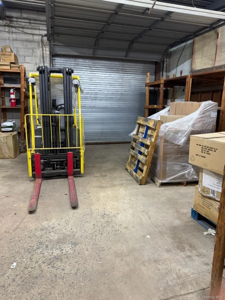 Garage loading Doorand Loading Area Garage loading Doorand Loading Area