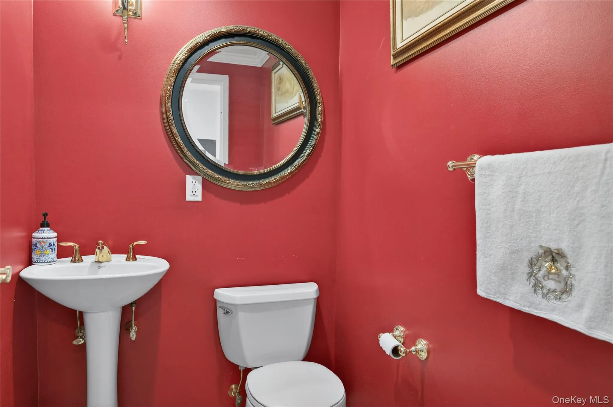 Bathroom featuring toilet Bathroom featuring toilet