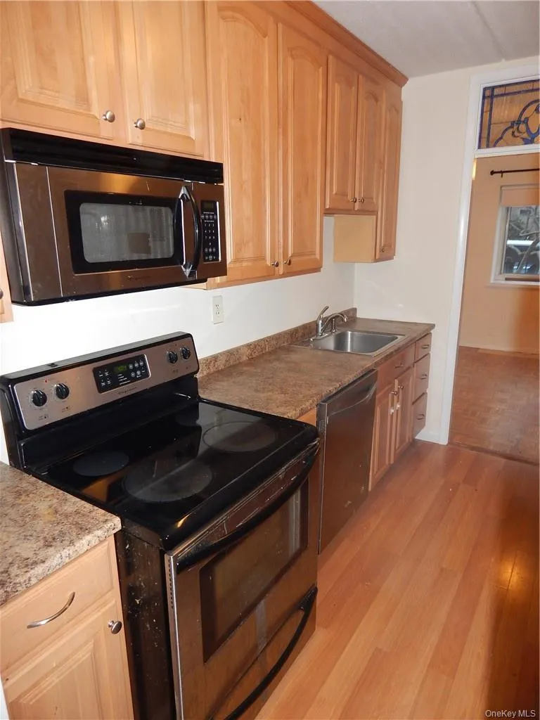 414 Benedict Avenue, Greenburgh, NY, 1 Bedroom Bedrooms, 5 Rooms Rooms,1 BathroomBathrooms,Residential Lease,For Rent,Benedict,0,950664 414 Benedict Avenue, Greenburgh, NY, 1 Bedroom Bedrooms, 5 Rooms Rooms,1 BathroomBathrooms,Residential Lease,For Rent,Benedict,0,950664