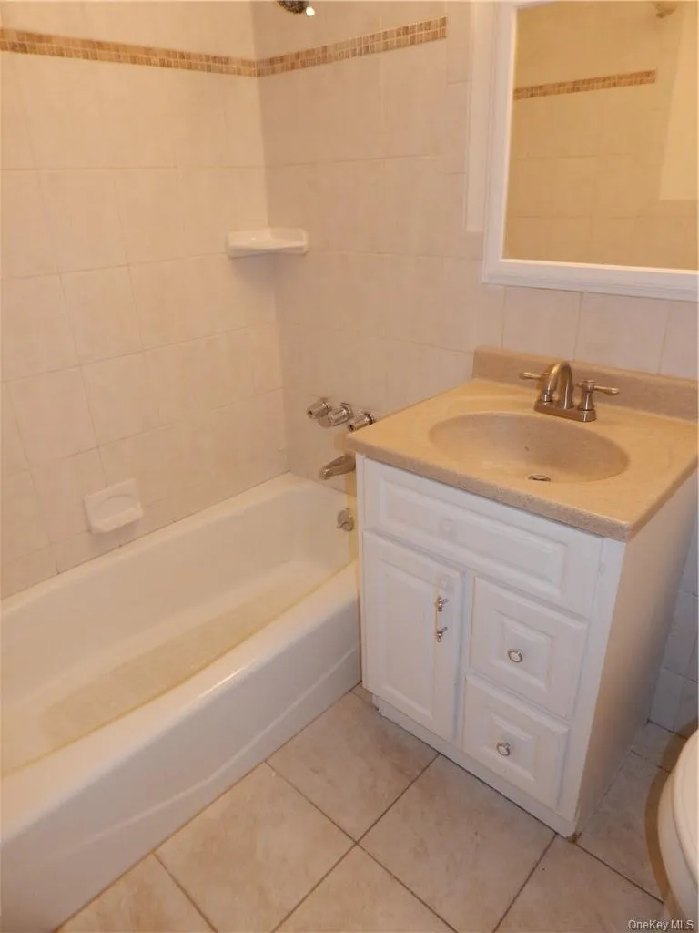 414 Benedict Avenue, Greenburgh, NY, 1 Bedroom Bedrooms, 5 Rooms Rooms,1 BathroomBathrooms,Residential Lease,For Rent,Benedict,0,950664 414 Benedict Avenue, Greenburgh, NY, 1 Bedroom Bedrooms, 5 Rooms Rooms,1 BathroomBathrooms,Residential Lease,For Rent,Benedict,0,950664