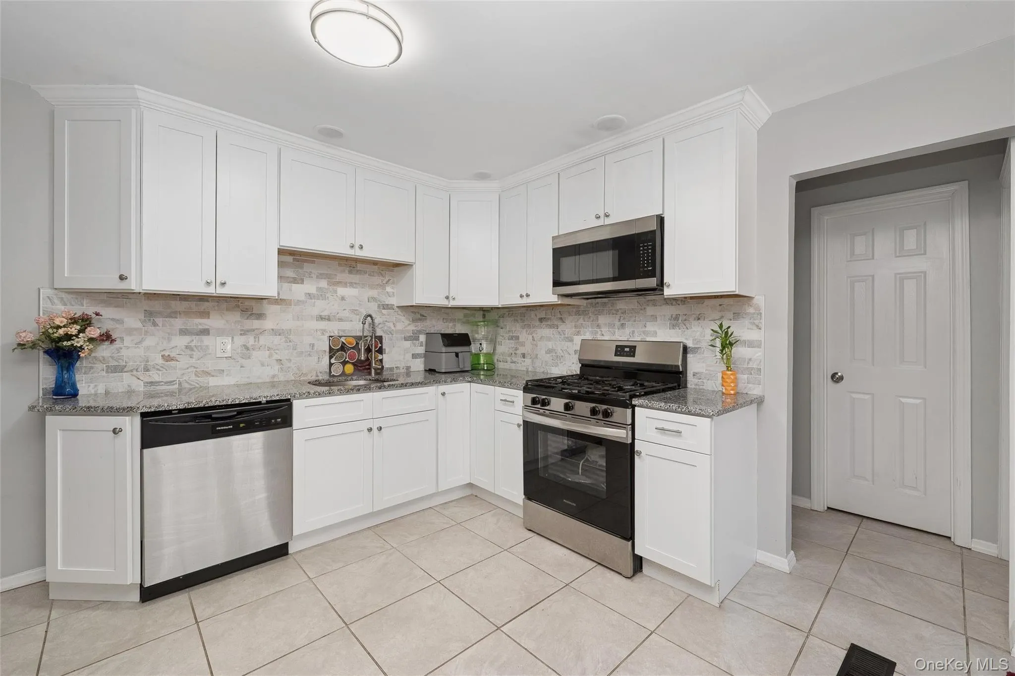 31 21st Avenue, Islip, NY, 4 Bedrooms Bedrooms, 7 Rooms Rooms,2 BathroomsBathrooms,Residential,For Rent,21st,0,950674 31 21st Avenue, Islip, NY, 4 Bedrooms Bedrooms, 7 Rooms Rooms,2 BathroomsBathrooms,Residential,For Rent,21st,0,950674