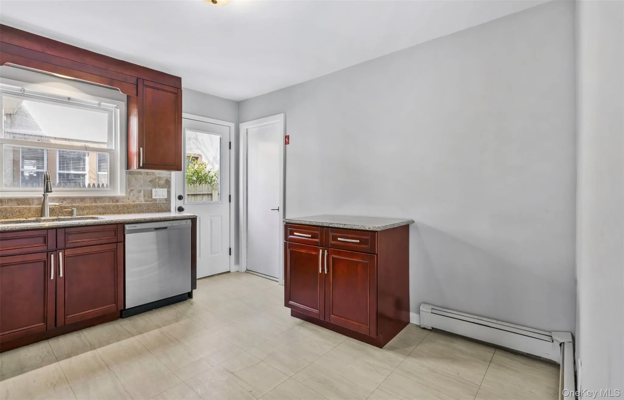 311 Penn Street, Long Beach, NY, 4 Bedrooms Bedrooms, 8 Rooms Rooms,2 BathroomsBathrooms,Residential Lease,For Rent,Penn,0,950695 311 Penn Street, Long Beach, NY, 4 Bedrooms Bedrooms, 8 Rooms Rooms,2 BathroomsBathrooms,Residential Lease,For Rent,Penn,0,950695