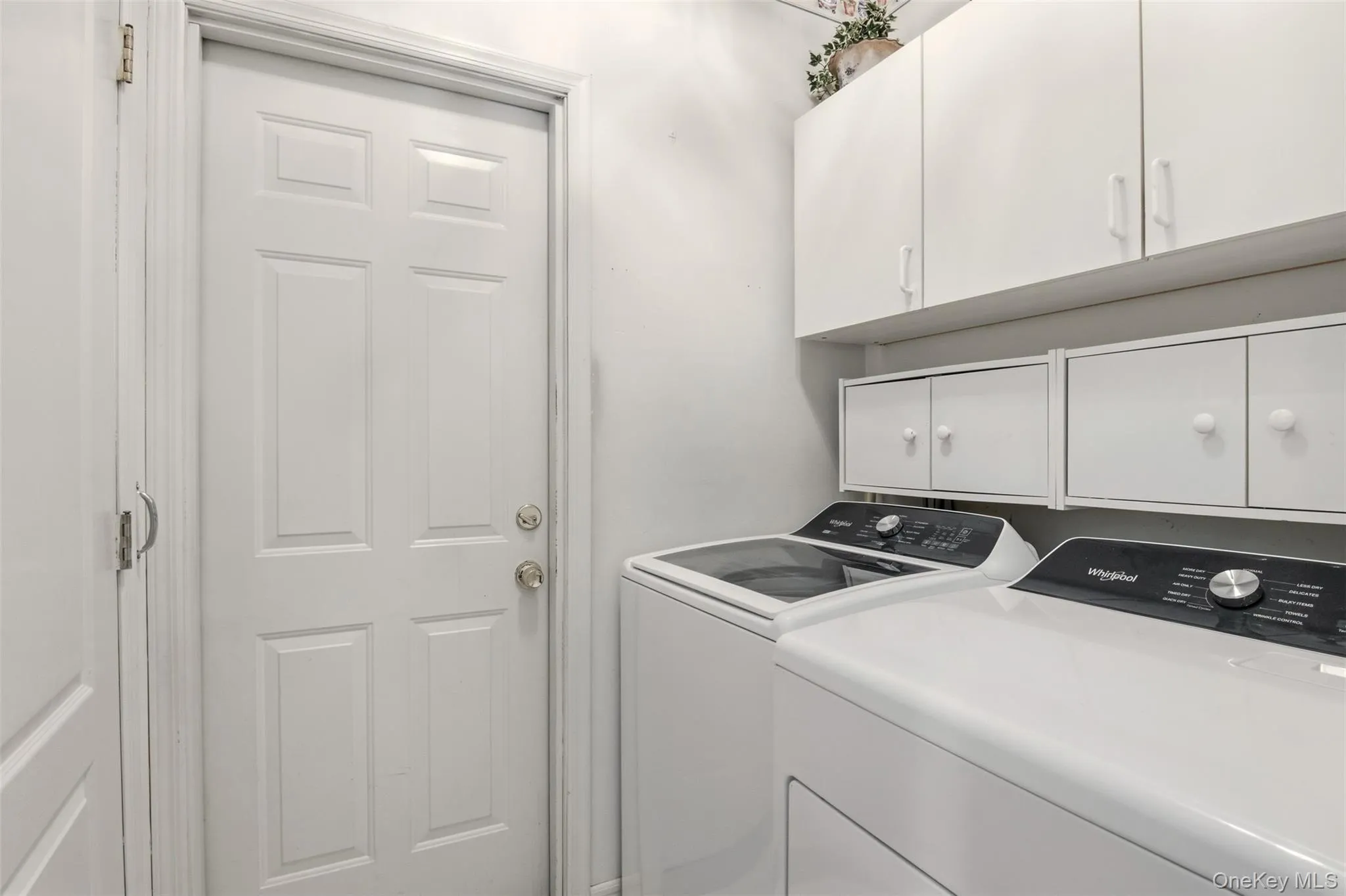 5 Wood Hollow Drive, Southampton, NY, 3 Bedrooms Bedrooms, 7 Rooms Rooms,2 BathroomsBathrooms,Residential,For Rent,Wood Hollow,0,950808 5 Wood Hollow Drive, Southampton, NY, 3 Bedrooms Bedrooms, 7 Rooms Rooms,2 BathroomsBathrooms,Residential,For Rent,Wood Hollow,0,950808