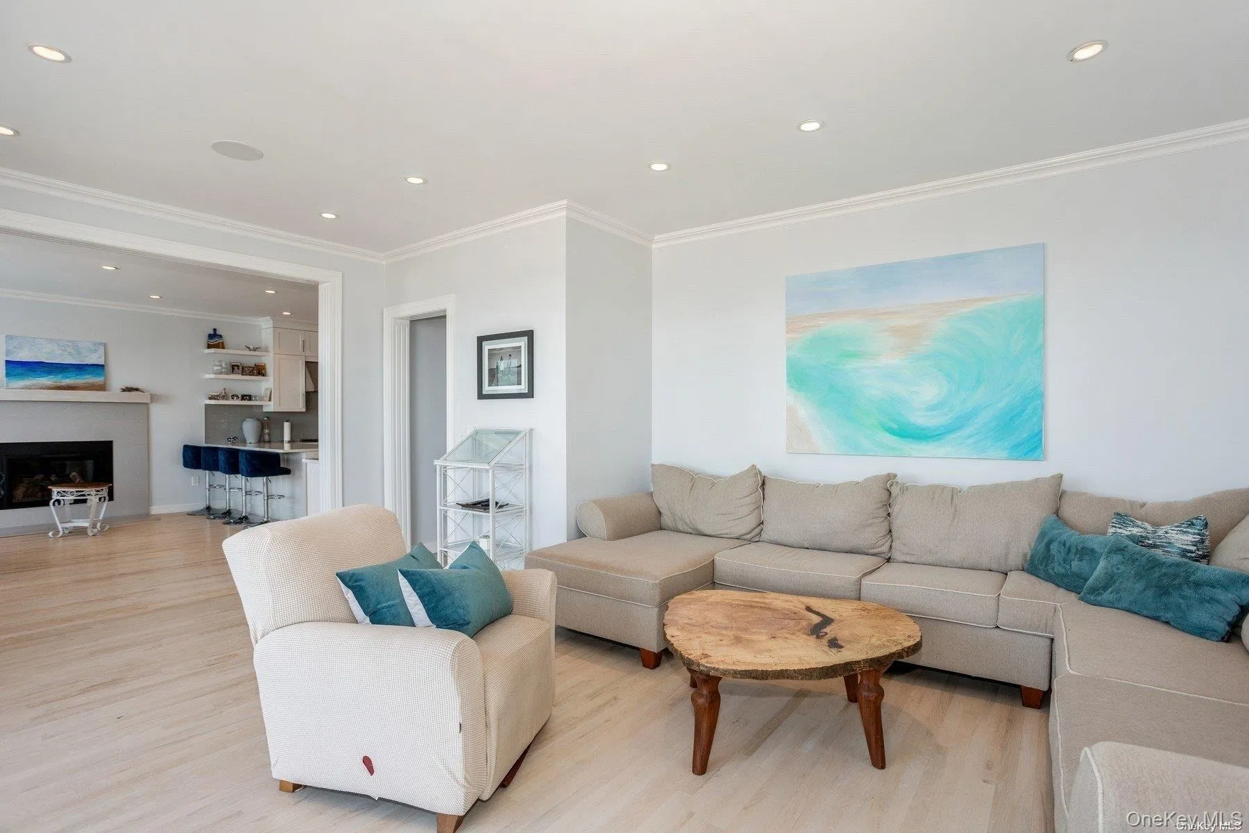 676 Dune Road, Southampton, NY, 5 Bedrooms Bedrooms, 15 Rooms Rooms,3 BathroomsBathrooms,Residential Lease,For Rent,Dune,0,950842 676 Dune Road, Southampton, NY, 5 Bedrooms Bedrooms, 15 Rooms Rooms,3 BathroomsBathrooms,Residential Lease,For Rent,Dune,0,950842