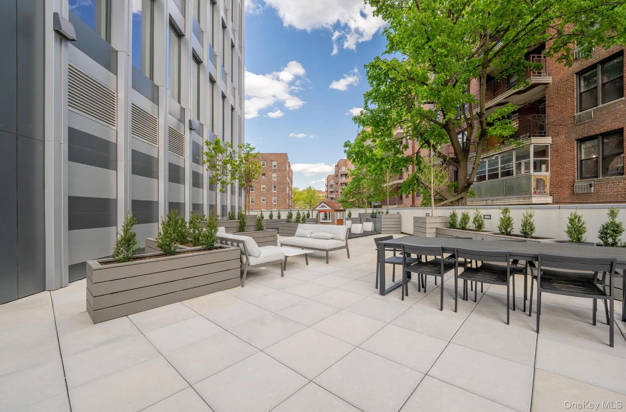 136-18 Maple Avenue, New York, NY, 2 Bedrooms Bedrooms, 4 Rooms Rooms,1 BathroomBathrooms,Residential Lease,For Rent,Maple,0,950927 136-18 Maple Avenue, New York, NY, 2 Bedrooms Bedrooms, 4 Rooms Rooms,1 BathroomBathrooms,Residential Lease,For Rent,Maple,0,950927