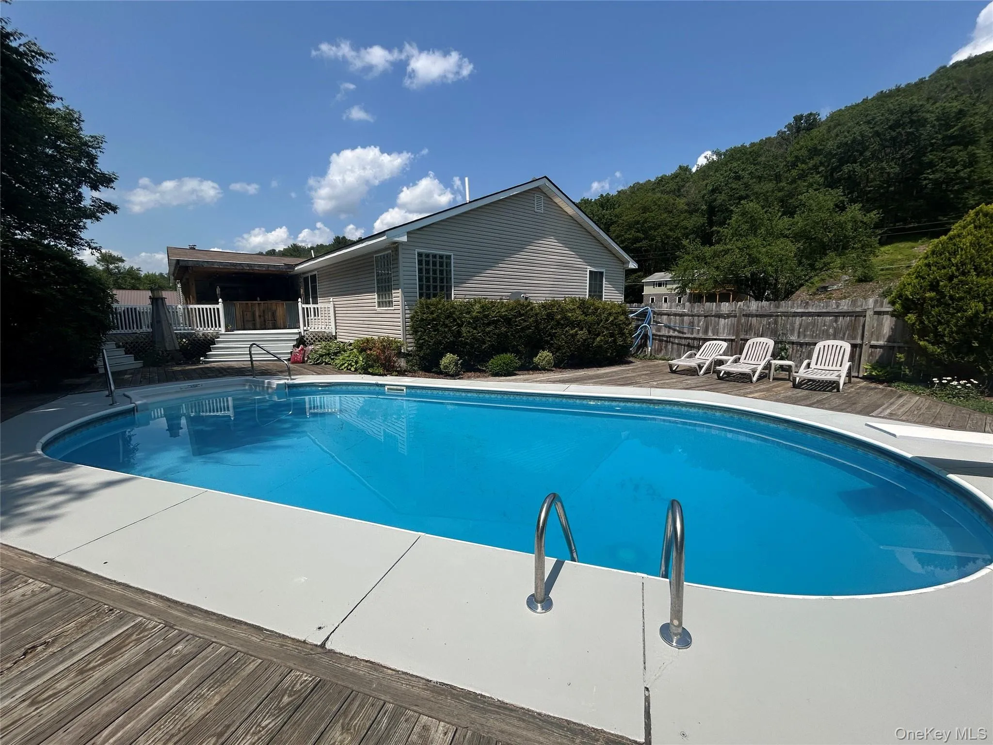 290 Gulf Road, Rockland, NY, 3 Bedrooms Bedrooms, 8 Rooms Rooms,2 BathroomsBathrooms,Residential,For Rent,Gulf,0,950988 290 Gulf Road, Rockland, NY, 3 Bedrooms Bedrooms, 8 Rooms Rooms,2 BathroomsBathrooms,Residential,For Rent,Gulf,0,950988
