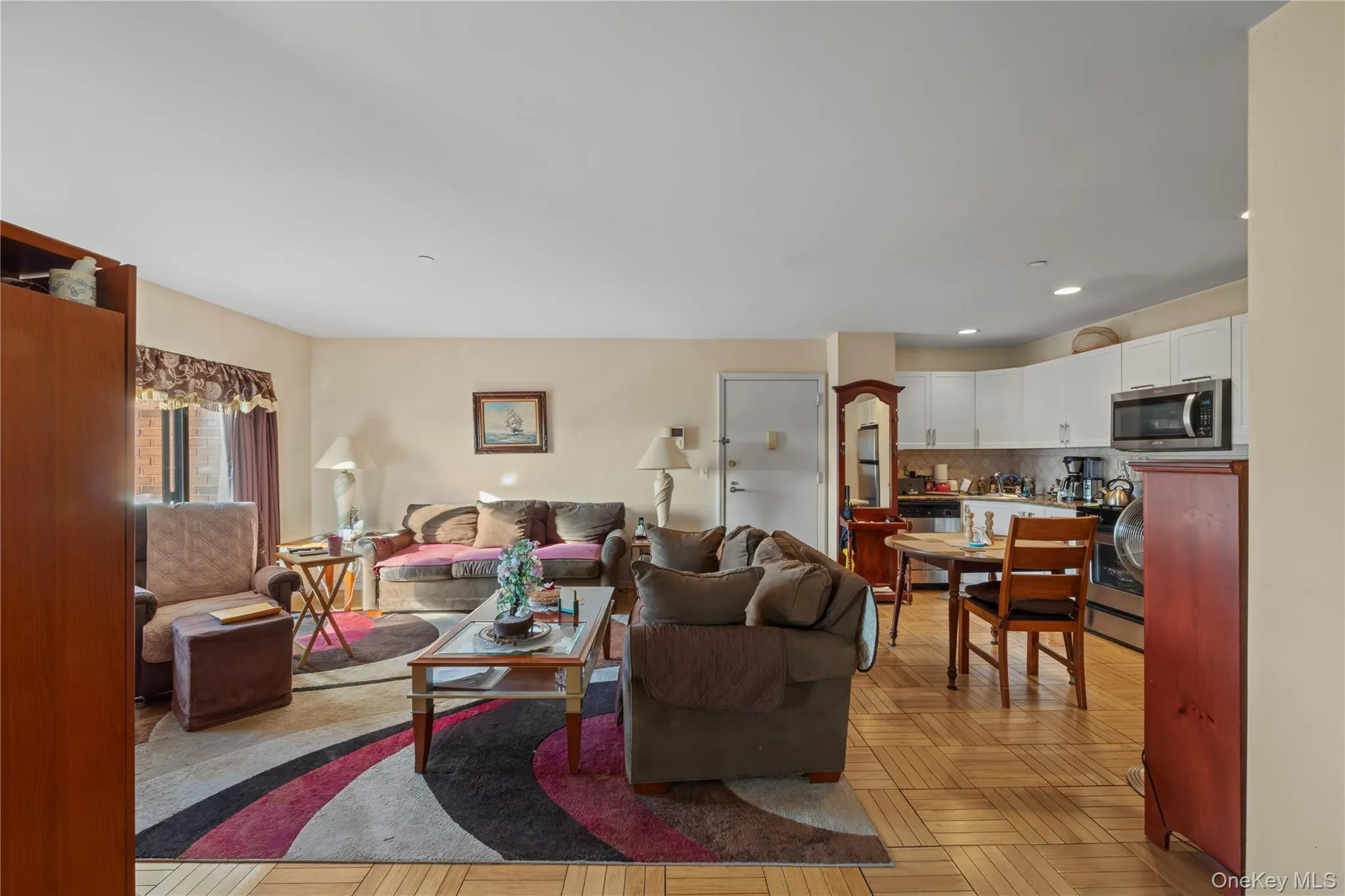 1600 Parkview Avenue, New York, NY, 2 Bedrooms Bedrooms, 4 Rooms Rooms,1 BathroomBathrooms,Residential,For Rent,Parkview,0,950998 1600 Parkview Avenue, New York, NY, 2 Bedrooms Bedrooms, 4 Rooms Rooms,1 BathroomBathrooms,Residential,For Rent,Parkview,0,950998