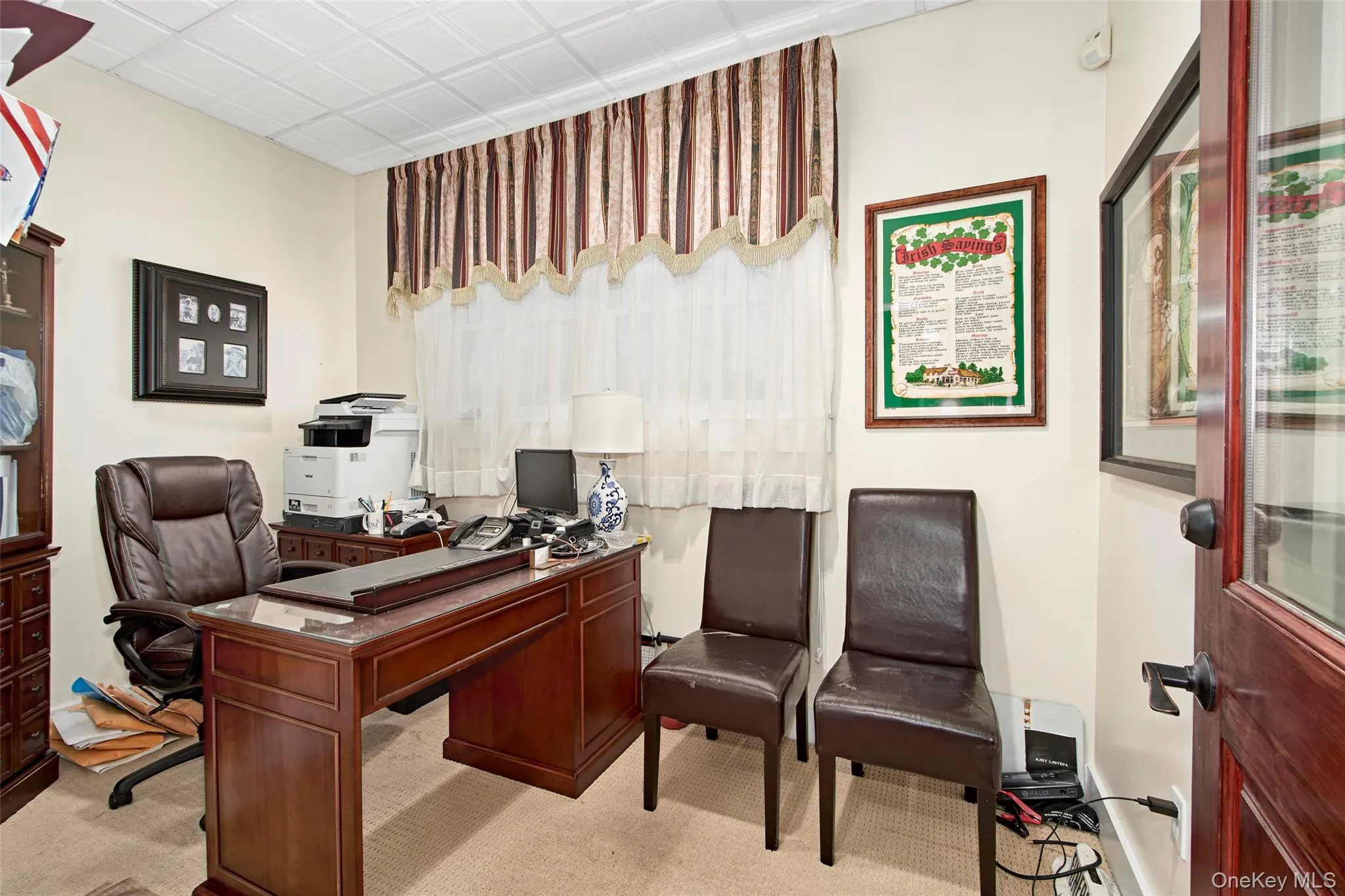 Office (2) Office (2)