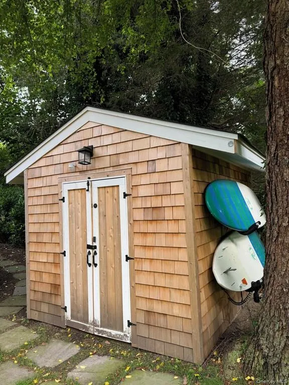 42 Towd Point Road, Southampton, NY, 3 Bedrooms Bedrooms, 6 Rooms Rooms,4 BathroomsBathrooms,Residential Lease,Idx,Towd Point,0,951044 42 Towd Point Road, Southampton, NY, 3 Bedrooms Bedrooms, 6 Rooms Rooms,4 BathroomsBathrooms,Residential Lease,Idx,Towd Point,0,951044