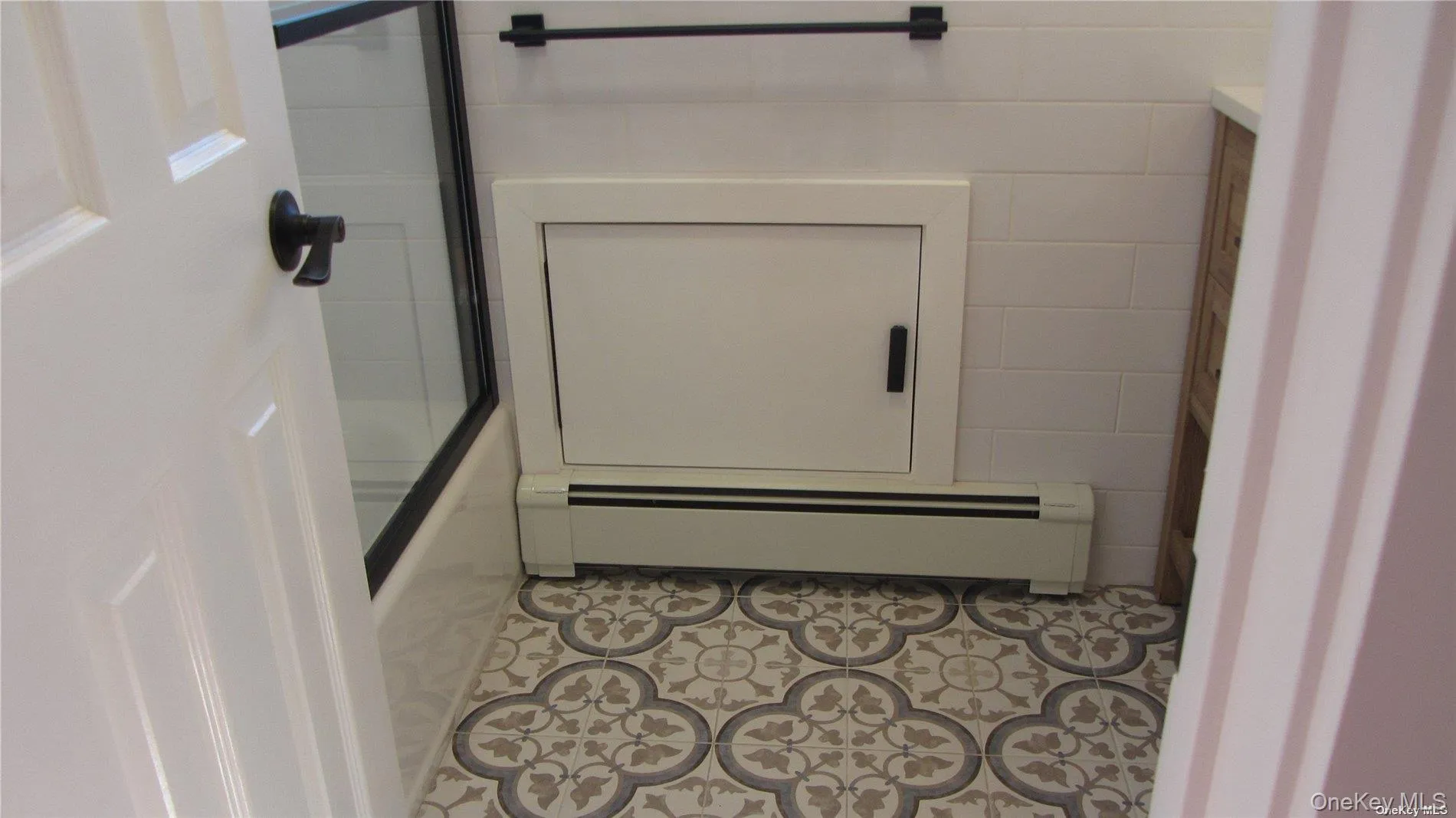 367 Columbus Parkway, North Hempstead, NY, 3 Bedrooms Bedrooms, 7 Rooms Rooms,3 BathroomsBathrooms,Residential Lease,For Rent,Columbus,0,951060 367 Columbus Parkway, North Hempstead, NY, 3 Bedrooms Bedrooms, 7 Rooms Rooms,3 BathroomsBathrooms,Residential Lease,For Rent,Columbus,0,951060