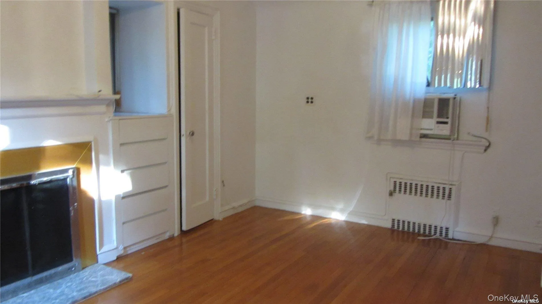 100 Hicks Lane, North Hempstead, NY, 3 Bedrooms Bedrooms, 8 Rooms Rooms,2 BathroomsBathrooms,Residential Lease,For Rent,Hicks,0,951062 100 Hicks Lane, North Hempstead, NY, 3 Bedrooms Bedrooms, 8 Rooms Rooms,2 BathroomsBathrooms,Residential Lease,For Rent,Hicks,0,951062