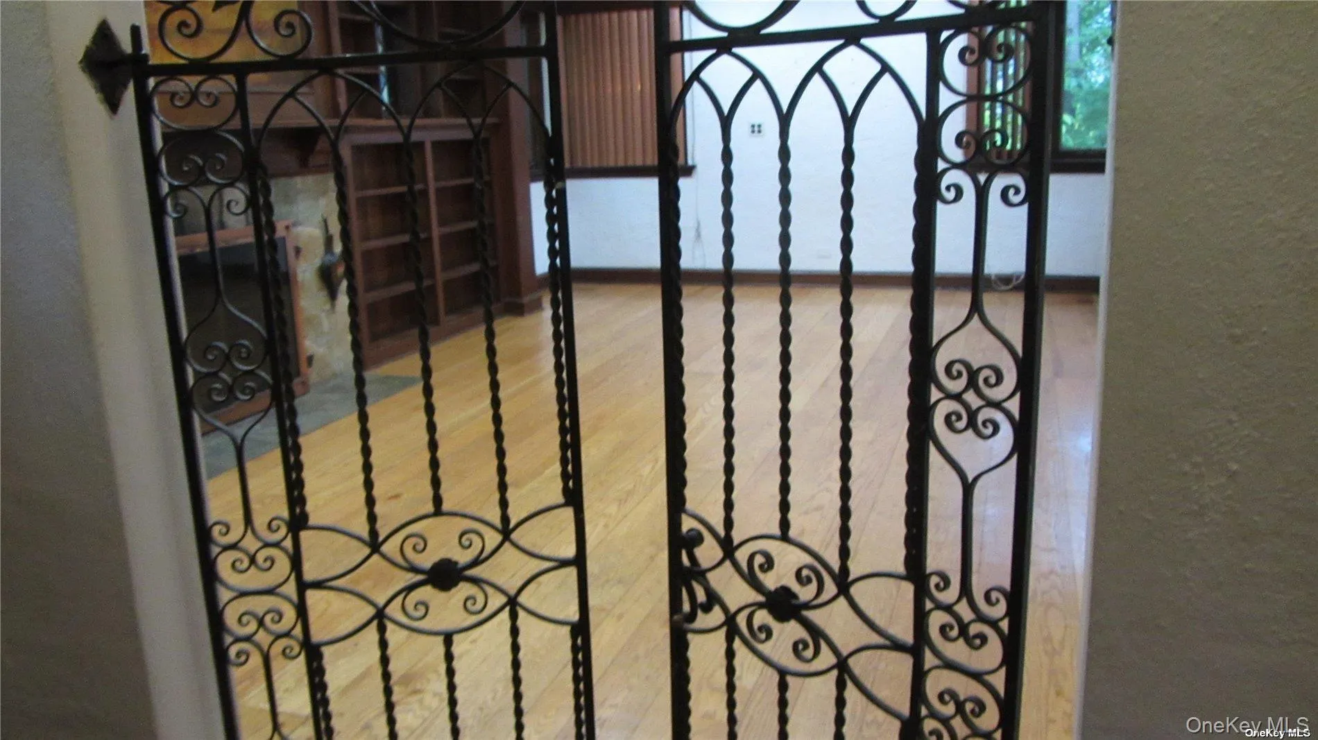 100 Hicks Lane, North Hempstead, NY, 3 Bedrooms Bedrooms, 8 Rooms Rooms,2 BathroomsBathrooms,Residential Lease,For Rent,Hicks,0,951062 100 Hicks Lane, North Hempstead, NY, 3 Bedrooms Bedrooms, 8 Rooms Rooms,2 BathroomsBathrooms,Residential Lease,For Rent,Hicks,0,951062