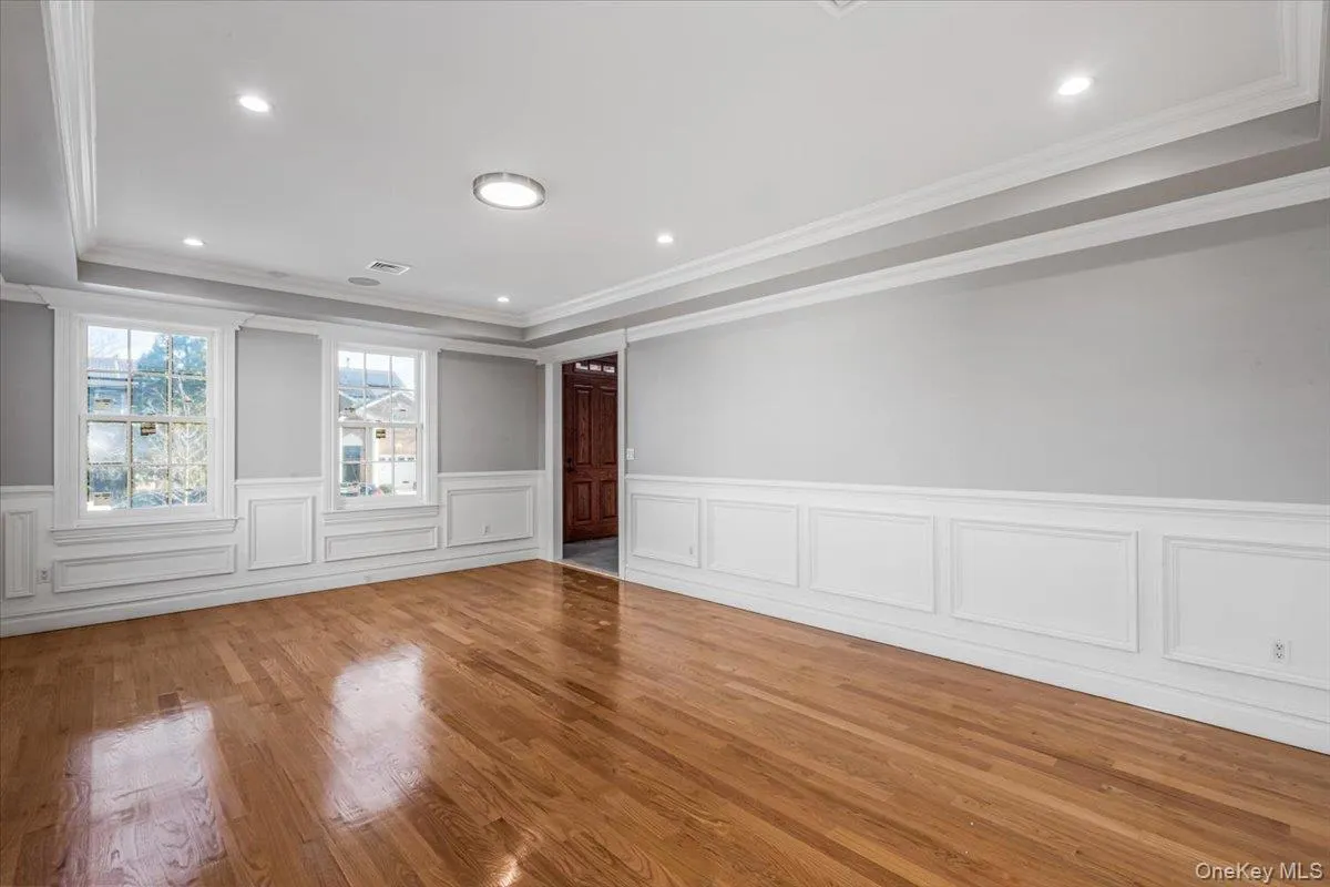 233-17 38th Drive, New York, NY, 5 Bedrooms Bedrooms, 8 Rooms Rooms,3 BathroomsBathrooms,Residential,For Rent,38th,0,951089 233-17 38th Drive, New York, NY, 5 Bedrooms Bedrooms, 8 Rooms Rooms,3 BathroomsBathrooms,Residential,For Rent,38th,0,951089