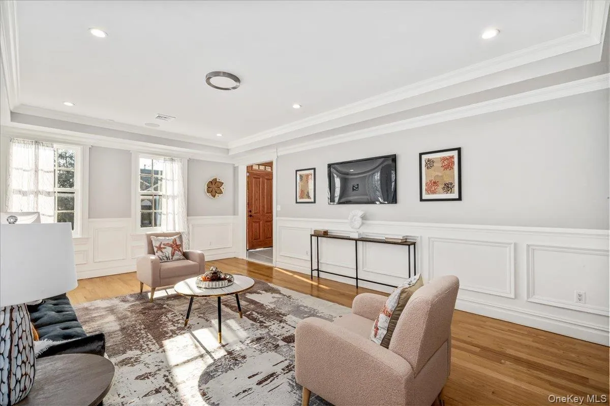 233-17 38th Drive, New York, NY, 5 Bedrooms Bedrooms, 8 Rooms Rooms,3 BathroomsBathrooms,Residential,For Rent,38th,0,951089 233-17 38th Drive, New York, NY, 5 Bedrooms Bedrooms, 8 Rooms Rooms,3 BathroomsBathrooms,Residential,For Rent,38th,0,951089