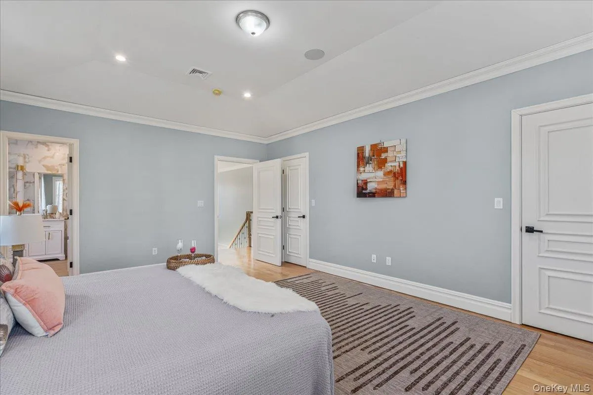 233-17 38th Drive, New York, NY, 5 Bedrooms Bedrooms, 8 Rooms Rooms,3 BathroomsBathrooms,Residential,For Rent,38th,0,951089 233-17 38th Drive, New York, NY, 5 Bedrooms Bedrooms, 8 Rooms Rooms,3 BathroomsBathrooms,Residential,For Rent,38th,0,951089
