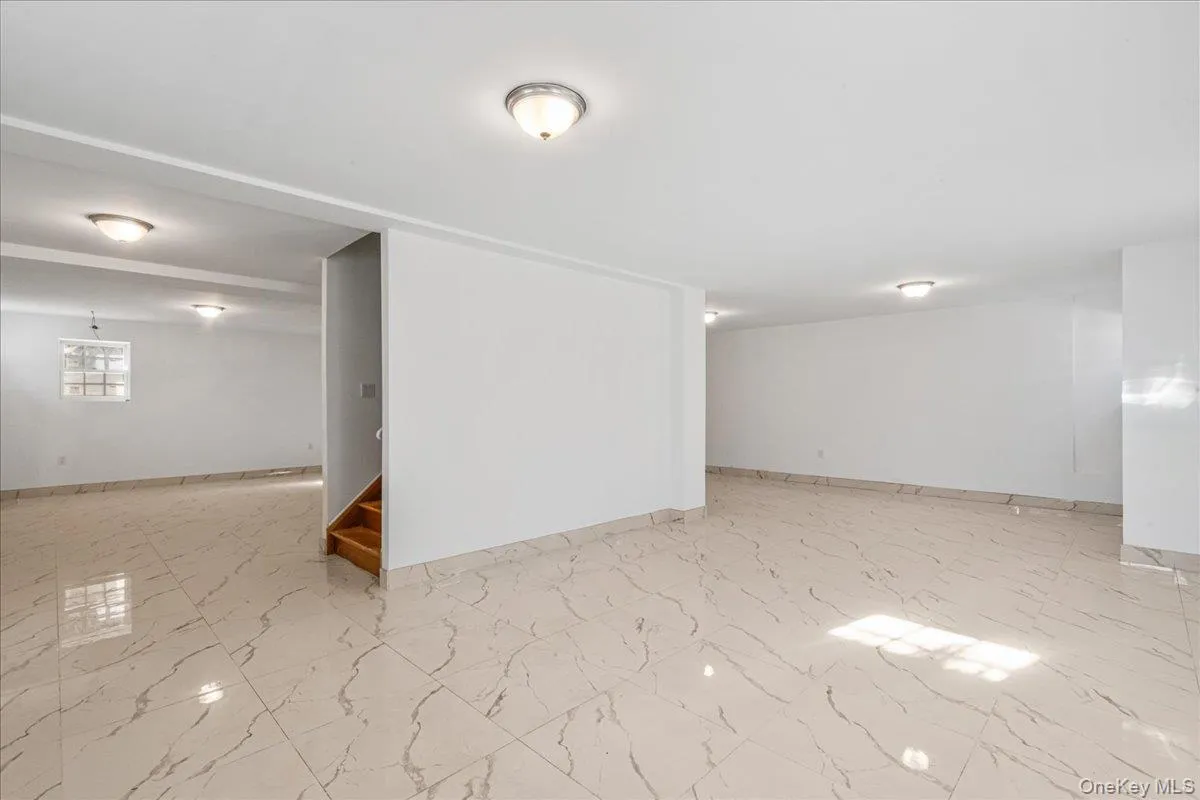 233-17 38th Drive, New York, NY, 5 Bedrooms Bedrooms, 8 Rooms Rooms,3 BathroomsBathrooms,Residential,For Rent,38th,0,951089 233-17 38th Drive, New York, NY, 5 Bedrooms Bedrooms, 8 Rooms Rooms,3 BathroomsBathrooms,Residential,For Rent,38th,0,951089