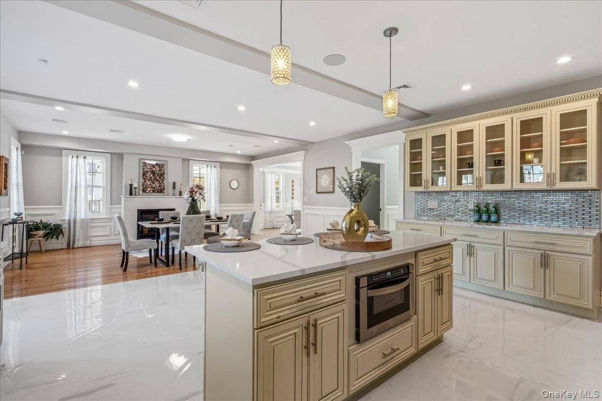 233-17 38th Drive, New York, NY, 5 Bedrooms Bedrooms, 8 Rooms Rooms,3 BathroomsBathrooms,Residential,For Rent,38th,0,951089 233-17 38th Drive, New York, NY, 5 Bedrooms Bedrooms, 8 Rooms Rooms,3 BathroomsBathrooms,Residential,For Rent,38th,0,951089