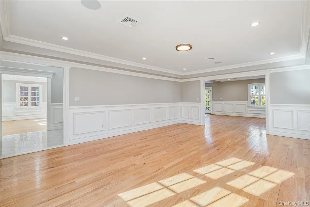 233-25 38th Drive, New York, NY, 5 Bedrooms Bedrooms, 8 Rooms Rooms,3 BathroomsBathrooms,Residential,For Rent,38th,0,951092 233-25 38th Drive, New York, NY, 5 Bedrooms Bedrooms, 8 Rooms Rooms,3 BathroomsBathrooms,Residential,For Rent,38th,0,951092