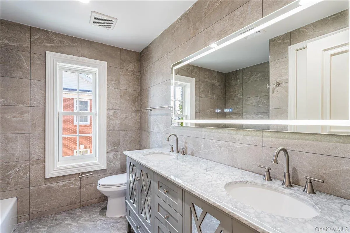 233-25 38th Drive, New York, NY, 5 Bedrooms Bedrooms, 8 Rooms Rooms,3 BathroomsBathrooms,Residential,For Rent,38th,0,951092 233-25 38th Drive, New York, NY, 5 Bedrooms Bedrooms, 8 Rooms Rooms,3 BathroomsBathrooms,Residential,For Rent,38th,0,951092