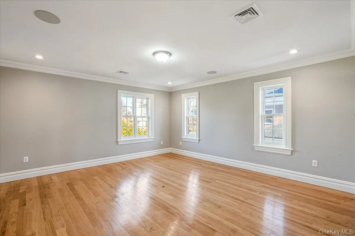 233-25 38th Drive, New York, NY, 5 Bedrooms Bedrooms, 8 Rooms Rooms,3 BathroomsBathrooms,Residential,For Rent,38th,0,951092 233-25 38th Drive, New York, NY, 5 Bedrooms Bedrooms, 8 Rooms Rooms,3 BathroomsBathrooms,Residential,For Rent,38th,0,951092