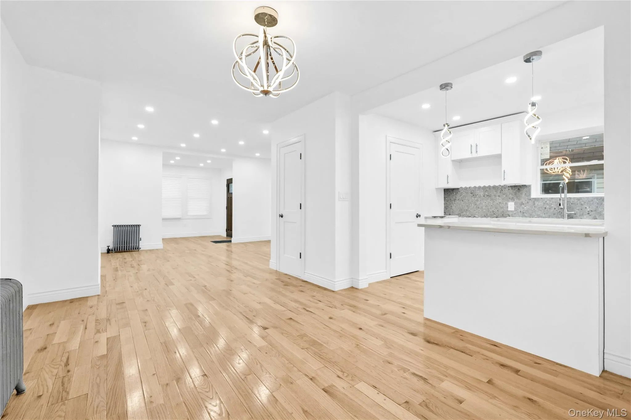 21432 112th Road, New York, NY, 4 Bedrooms Bedrooms, 9 Rooms Rooms,2 BathroomsBathrooms,Residential,For Rent,112th,0,951147 21432 112th Road, New York, NY, 4 Bedrooms Bedrooms, 9 Rooms Rooms,2 BathroomsBathrooms,Residential,For Rent,112th,0,951147