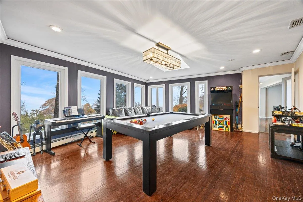 Recreation room Recreation room