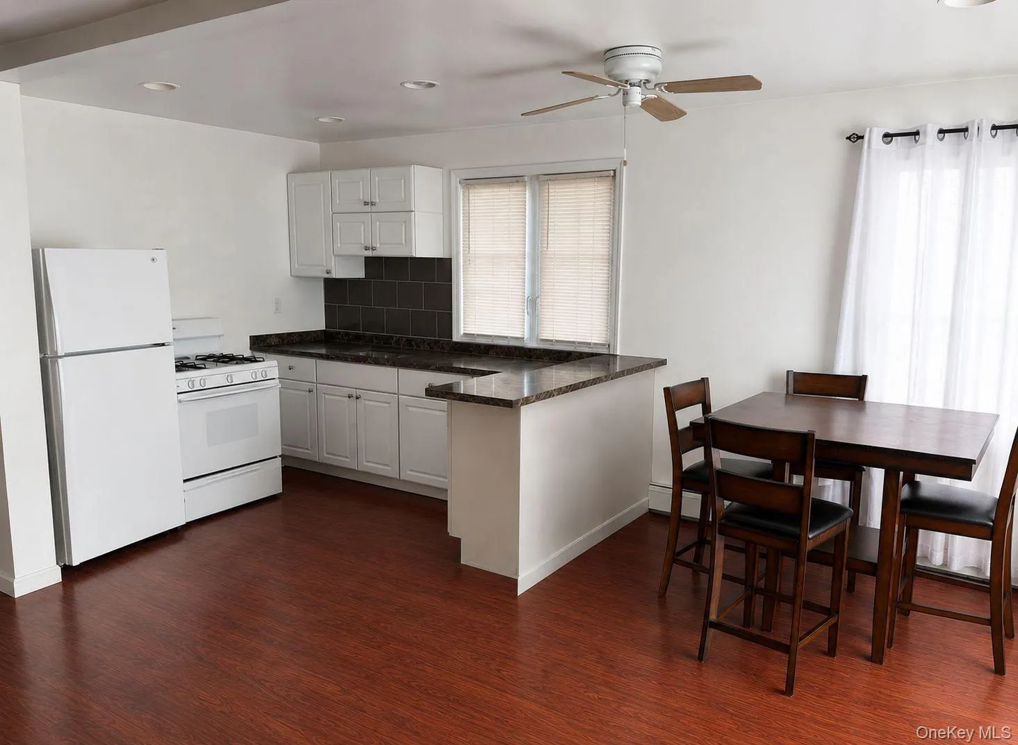 9934 164th Avenue, New York, NY, 4 Bedrooms Bedrooms, 8 Rooms Rooms,2 BathroomsBathrooms,Residential Sale,For Rent,164th,0,951250 9934 164th Avenue, New York, NY, 4 Bedrooms Bedrooms, 8 Rooms Rooms,2 BathroomsBathrooms,Residential Sale,For Rent,164th,0,951250