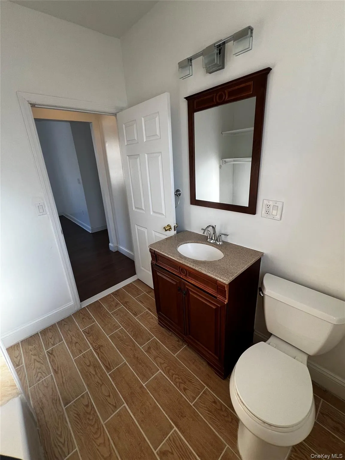 38 Overlook Street, Mount Vernon, NY, 3 Bedrooms Bedrooms, 5 Rooms Rooms,1 BathroomBathrooms,Residential Lease,Idx,Overlook,0,951255 38 Overlook Street, Mount Vernon, NY, 3 Bedrooms Bedrooms, 5 Rooms Rooms,1 BathroomBathrooms,Residential Lease,Idx,Overlook,0,951255