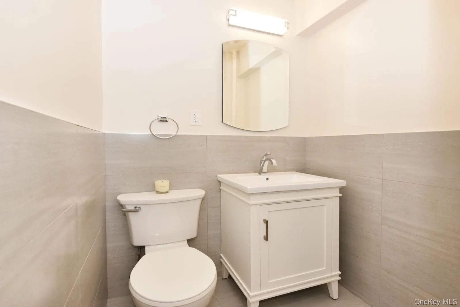 64-11 99 Street, New York, NY, 2 Bedrooms Bedrooms, 4 Rooms Rooms,1 BathroomBathrooms,Residential Sale,For Rent,99,0,951266 64-11 99 Street, New York, NY, 2 Bedrooms Bedrooms, 4 Rooms Rooms,1 BathroomBathrooms,Residential Sale,For Rent,99,0,951266