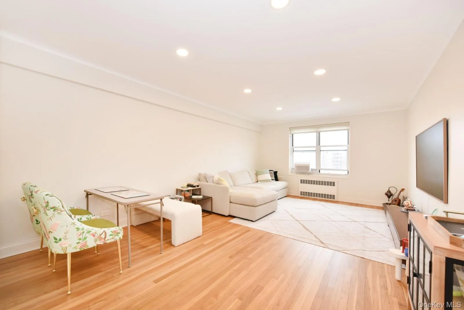 64-11 99 Street, New York, NY, 2 Bedrooms Bedrooms, 4 Rooms Rooms,1 BathroomBathrooms,Residential Sale,For Rent,99,0,951266 64-11 99 Street, New York, NY, 2 Bedrooms Bedrooms, 4 Rooms Rooms,1 BathroomBathrooms,Residential Sale,For Rent,99,0,951266
