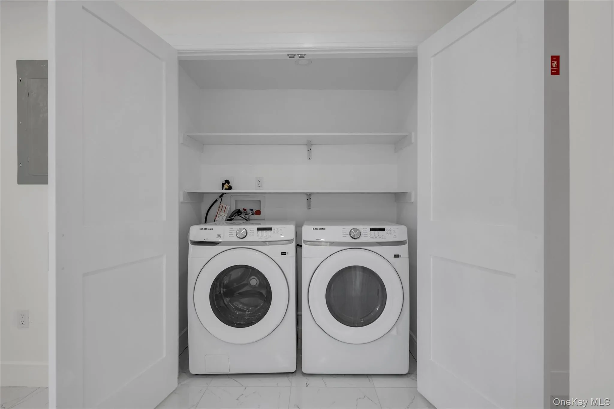 One Manhasset Avenue, North Hempstead, NY, 4 Bedrooms Bedrooms, 8 Rooms Rooms,3 BathroomsBathrooms,Residential Lease,For Rent,Manhasset,0,951281 One Manhasset Avenue, North Hempstead, NY, 4 Bedrooms Bedrooms, 8 Rooms Rooms,3 BathroomsBathrooms,Residential Lease,For Rent,Manhasset,0,951281