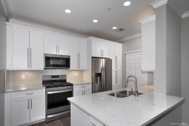 1 Charles Pond Drive, Brookhaven, NY, 1 Bedroom Bedrooms, 4 Rooms Rooms,1 BathroomBathrooms,Residential Lease,Idx,Charles Pond,0,951291 1 Charles Pond Drive, Brookhaven, NY, 1 Bedroom Bedrooms, 4 Rooms Rooms,1 BathroomBathrooms,Residential Lease,Idx,Charles Pond,0,951291