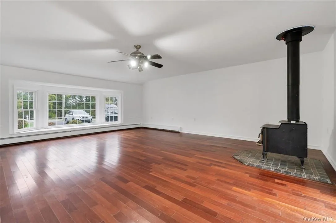 1467 Goshen Turnpike, Middletown, NY, 3 Bedrooms Bedrooms, 6 Rooms Rooms,2 BathroomsBathrooms,Residential Lease,Idx,Goshen,0,951307 1467 Goshen Turnpike, Middletown, NY, 3 Bedrooms Bedrooms, 6 Rooms Rooms,2 BathroomsBathrooms,Residential Lease,Idx,Goshen,0,951307