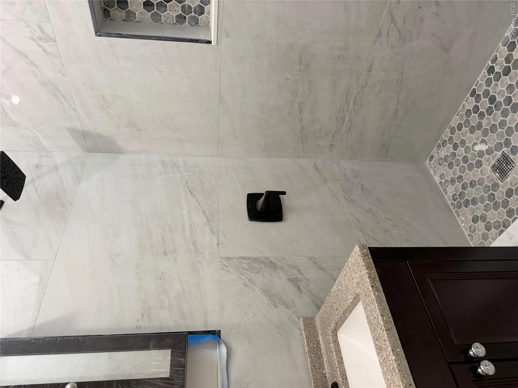 70 Howard Avenue, New York, NY, 3 Bedrooms Bedrooms, 5 Rooms Rooms,1 BathroomBathrooms,Residential Lease,For Rent,Howard,0,951331 70 Howard Avenue, New York, NY, 3 Bedrooms Bedrooms, 5 Rooms Rooms,1 BathroomBathrooms,Residential Lease,For Rent,Howard,0,951331