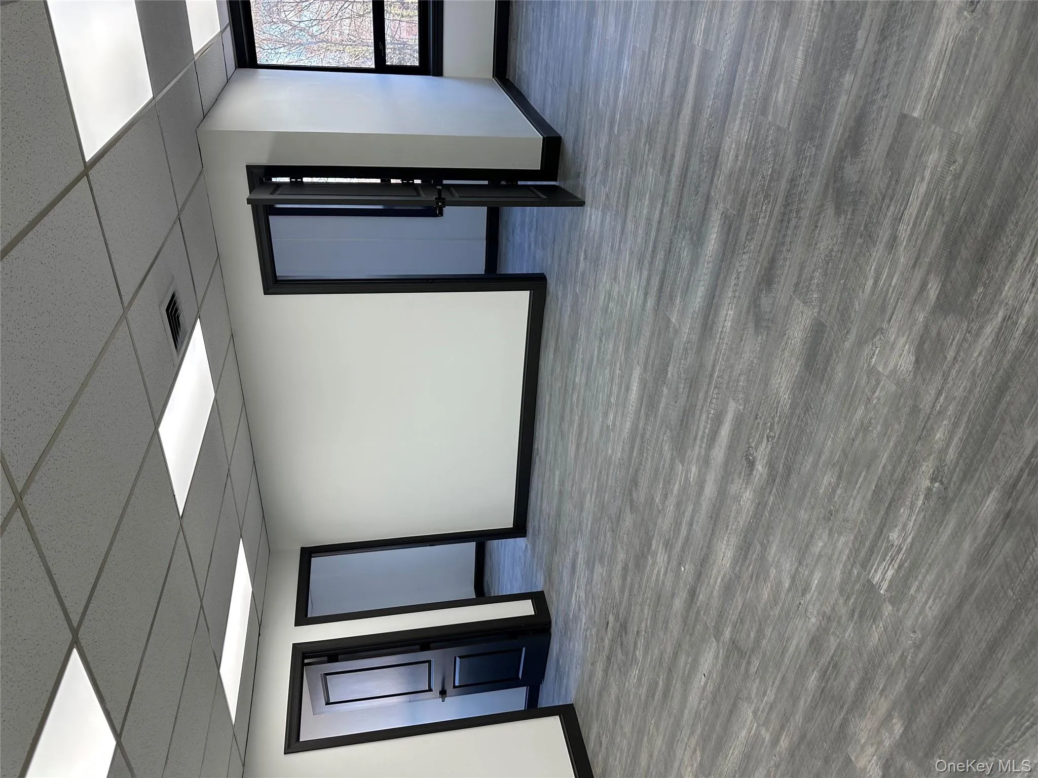 40 Railroad Avenue, Oyster Bay, NY, ,Commercial Lease,For Rent,Railroad,0,951354 40 Railroad Avenue, Oyster Bay, NY, ,Commercial Lease,For Rent,Railroad,0,951354