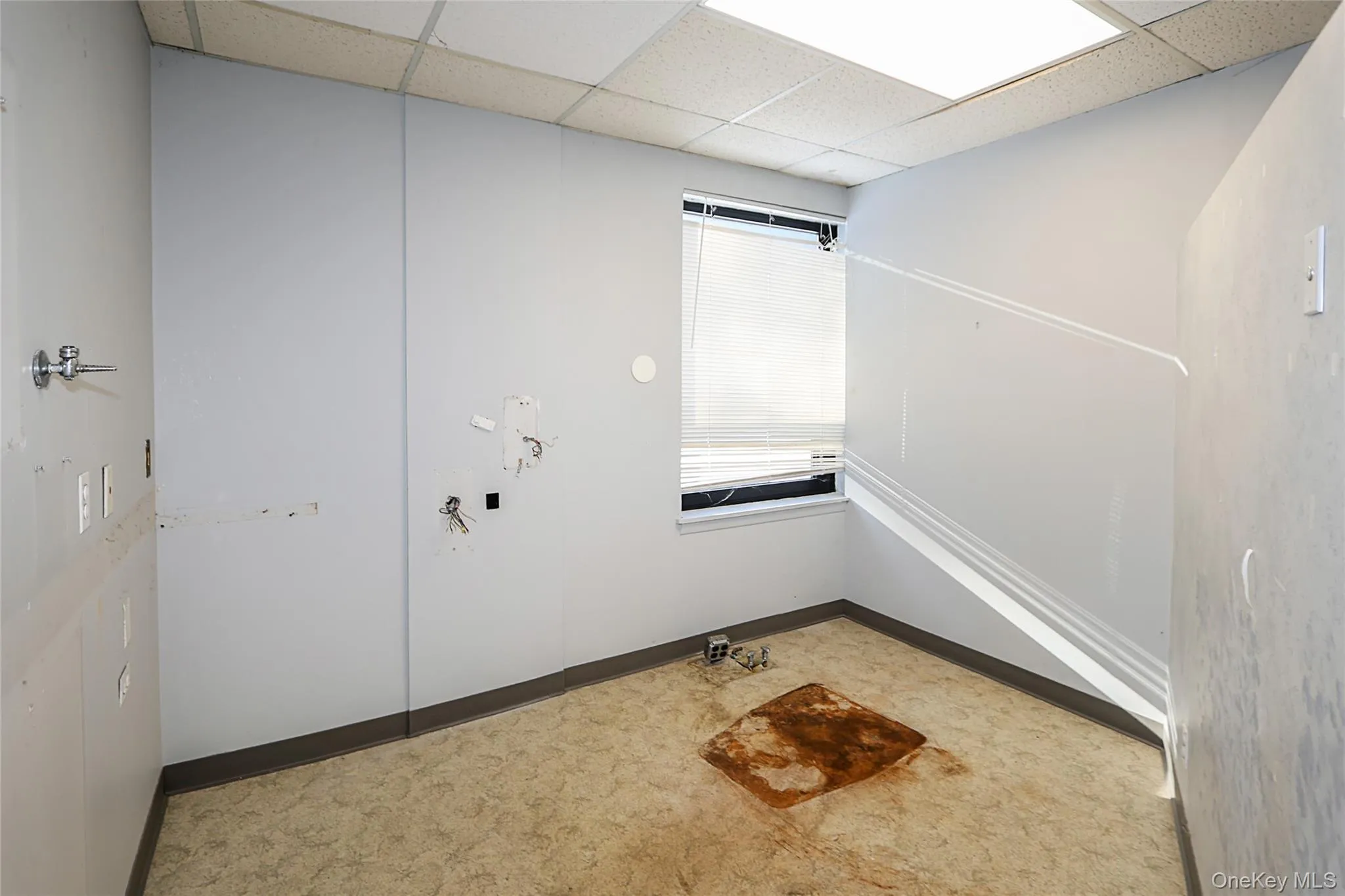 40 Railroad Avenue, Oyster Bay, NY, ,Commercial Lease,For Rent,Railroad,0,951365 40 Railroad Avenue, Oyster Bay, NY, ,Commercial Lease,For Rent,Railroad,0,951365