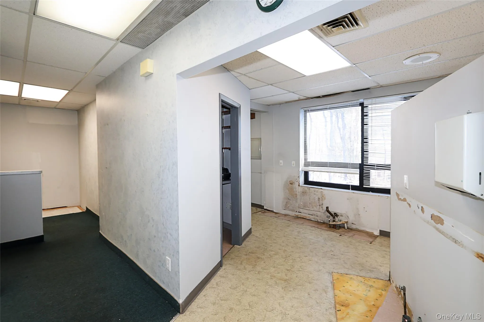 40 Railroad Avenue, Oyster Bay, NY, ,Commercial Lease,For Rent,Railroad,0,951365 40 Railroad Avenue, Oyster Bay, NY, ,Commercial Lease,For Rent,Railroad,0,951365
