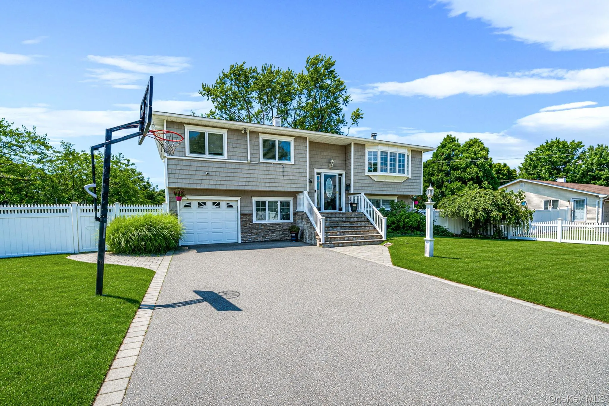 309 Sunrise Drive, Islip, NY, 3 Bedrooms Bedrooms, 8 Rooms Rooms,2 BathroomsBathrooms,Residential Lease,For Rent,Sunrise,0,951380 309 Sunrise Drive, Islip, NY, 3 Bedrooms Bedrooms, 8 Rooms Rooms,2 BathroomsBathrooms,Residential Lease,For Rent,Sunrise,0,951380