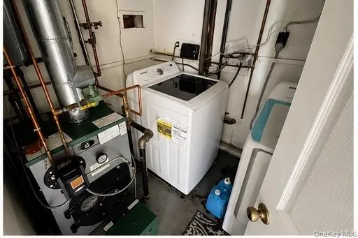 Laundry/Utility Space Laundry/Utility Space