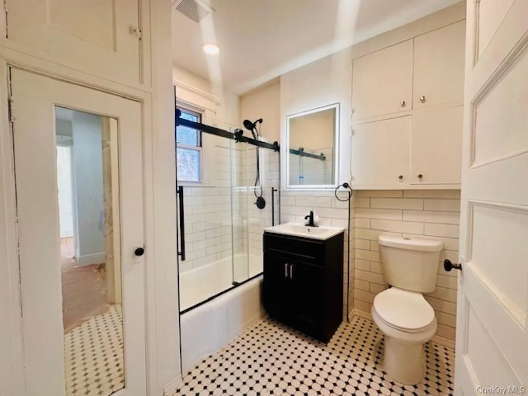 5517 Fieldston Road, New York, NY, 3 Bedrooms Bedrooms, 7 Rooms Rooms,2 BathroomsBathrooms,Residential Lease,Idx,Fieldston,0,951390 5517 Fieldston Road, New York, NY, 3 Bedrooms Bedrooms, 7 Rooms Rooms,2 BathroomsBathrooms,Residential Lease,Idx,Fieldston,0,951390