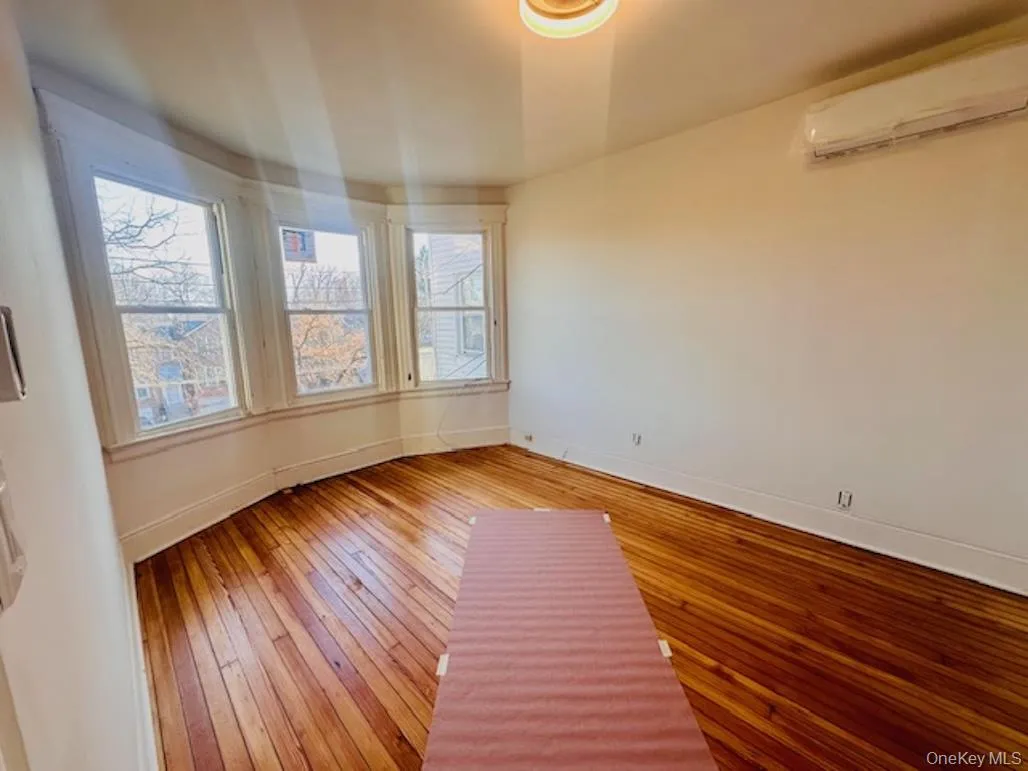 5517 Fieldston Road, New York, NY, 3 Bedrooms Bedrooms, 7 Rooms Rooms,2 BathroomsBathrooms,Residential Lease,Idx,Fieldston,0,951390 5517 Fieldston Road, New York, NY, 3 Bedrooms Bedrooms, 7 Rooms Rooms,2 BathroomsBathrooms,Residential Lease,Idx,Fieldston,0,951390