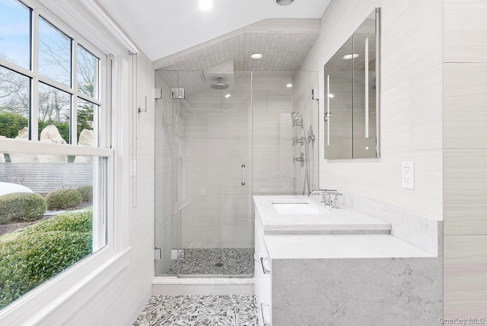20 Whalers Walk, Southampton, NY, 4 Bedrooms Bedrooms, 9 Rooms Rooms,3 BathroomsBathrooms,Residential,For Rent,Whalers,0,951413 20 Whalers Walk, Southampton, NY, 4 Bedrooms Bedrooms, 9 Rooms Rooms,3 BathroomsBathrooms,Residential,For Rent,Whalers,0,951413