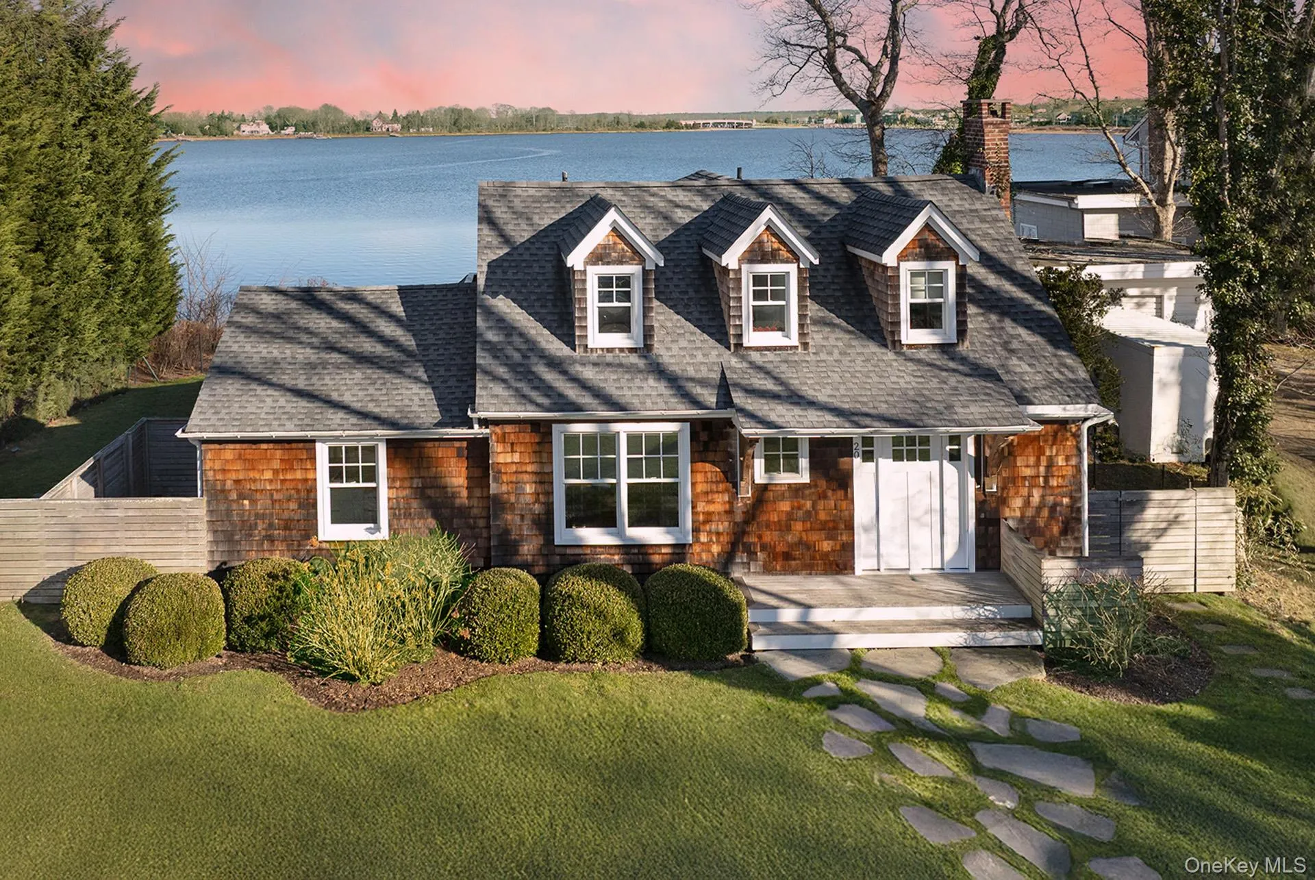 20 Whalers Walk, Southampton, NY, 4 Bedrooms Bedrooms, 9 Rooms Rooms,3 BathroomsBathrooms,Residential,For Rent,Whalers,0,951413 20 Whalers Walk, Southampton, NY, 4 Bedrooms Bedrooms, 9 Rooms Rooms,3 BathroomsBathrooms,Residential,For Rent,Whalers,0,951413